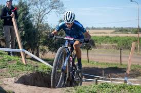 Oro en Rafaela: Joel Contreras se impuso en Mountain Bike